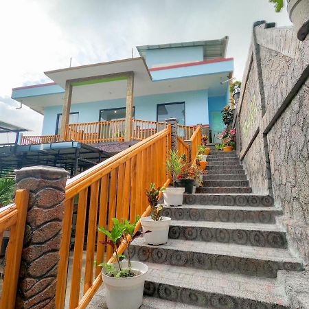 Hotel Mehara Labuan Bajo Exterior photo